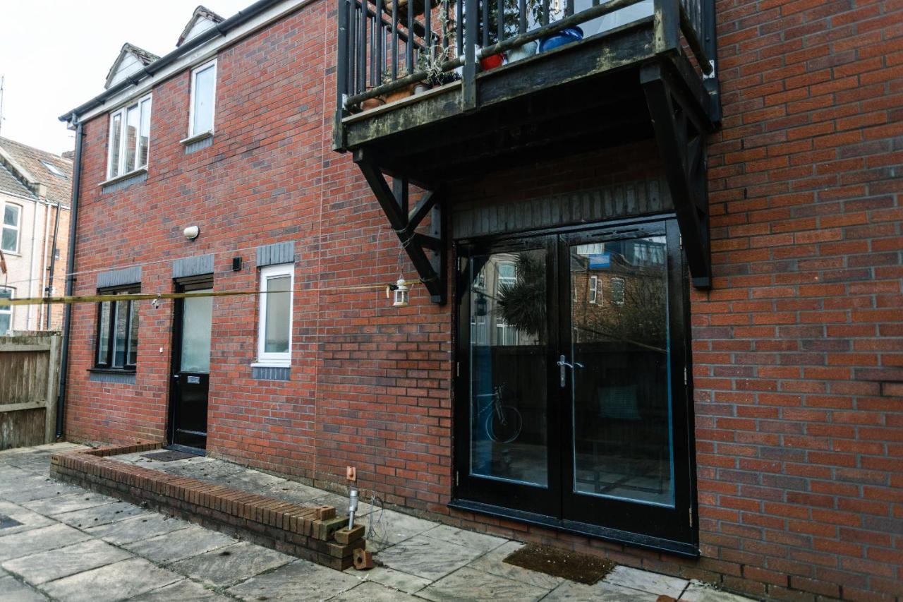 October Disc - Long Stay - Contractors - Frances Mews Bristol Esterno foto